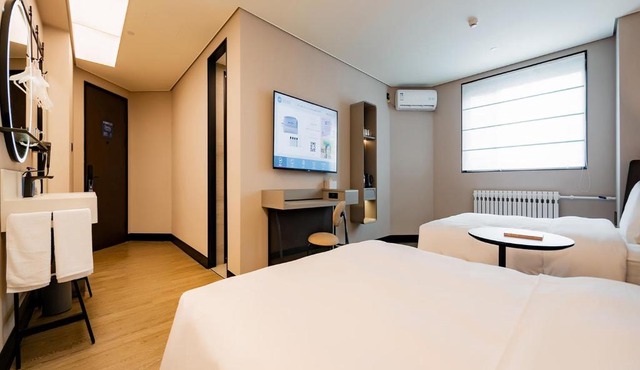 Hanting Hotel Lanzhou Wanda Plaza