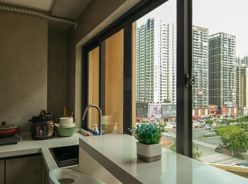 Happy little house - Smart and cozy big bed room - Observation bar - Exquisite lifestyle preferred - Fully equipped with home appliances - Capable of cooking