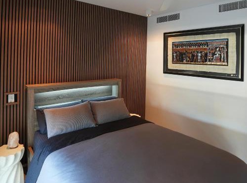 Harbour-view Waterfront Apartment