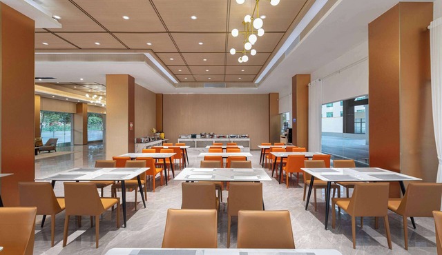 Hawthorn By Wyndham Guangzhou Baiyun Airport