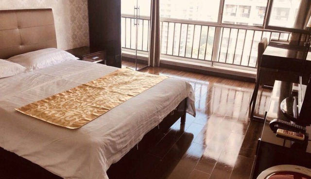 He Yue Hotel