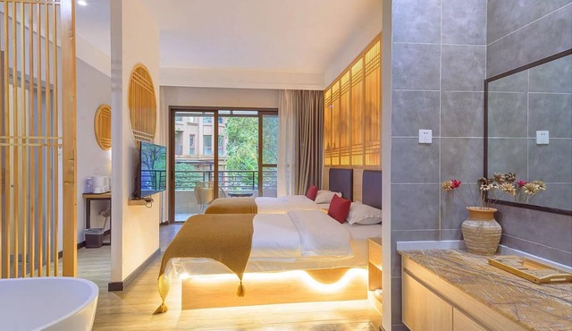 Heinemann Hotel Terrace Double Room A206 – with Jacuzzi and local amenities
