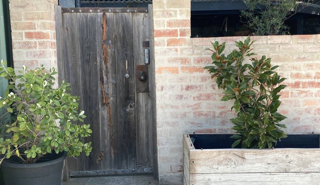 Hidden gem with private walled garden