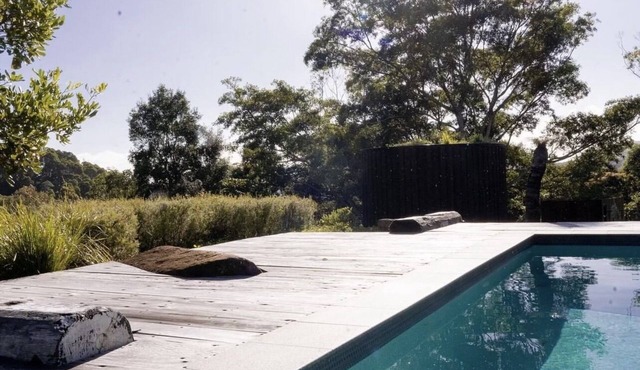 Hilltop Hideaway - Private Resort with pool, sauna and spa.