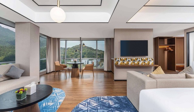 Hilton Garden Inn Huzhou High-Speed Railway Station