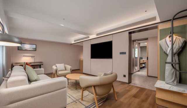 Hilton Garden Inn Shenzhen Luohu Port