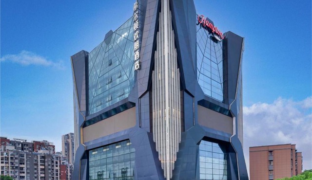 Hilton Hotel by Hampton Wuhan Zhongnan Street Branch