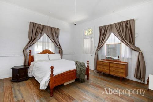 Historical cottage in the hills