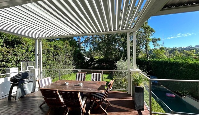 Holiday in this beautiful harbourside retreat, close to everything you need.