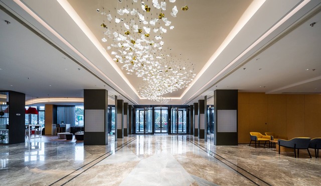 Holiday Inn Express Xinji City Center by IHG