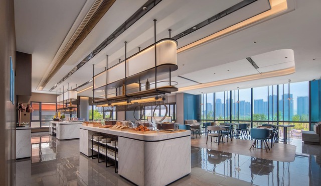 Holiday Inn Express Qingdao City Balcony by IHG