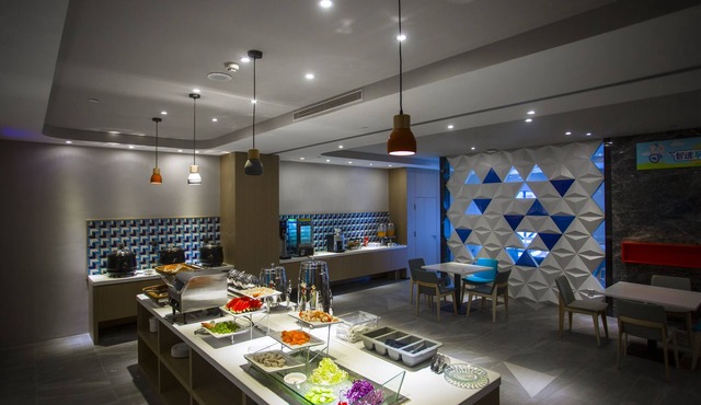 Holiday Inn Express Sanya Bay by IHG