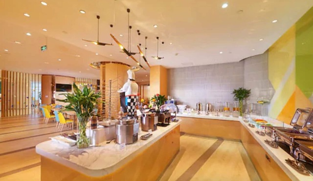 Holiday Inn Express Shanghai Zhenping by IHG