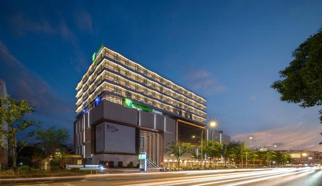 Holiday Inn Express Shanghai Qingpu New City by IHG