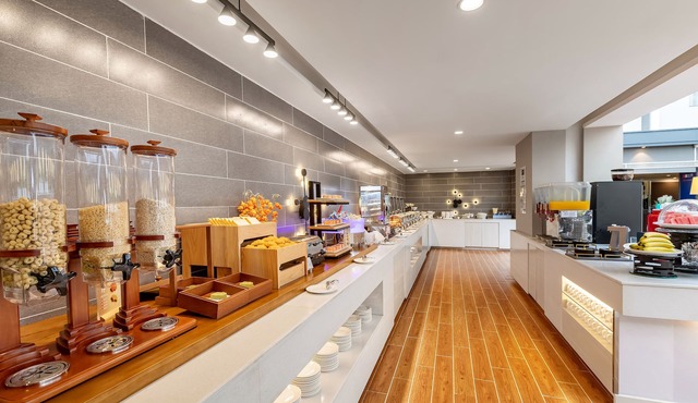 Holiday Inn Express Shenyang North Station by IHG