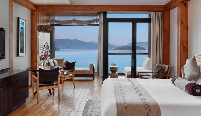 Holiday Inn One Thousand Island Lake by IHG