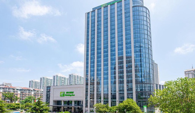 Holiday Inn Qingdao City Center by IHG