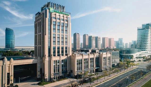 Holiday Inn & Suites Kunshan Huaqiao by IHG - F1 Racing Preferred Hotel
