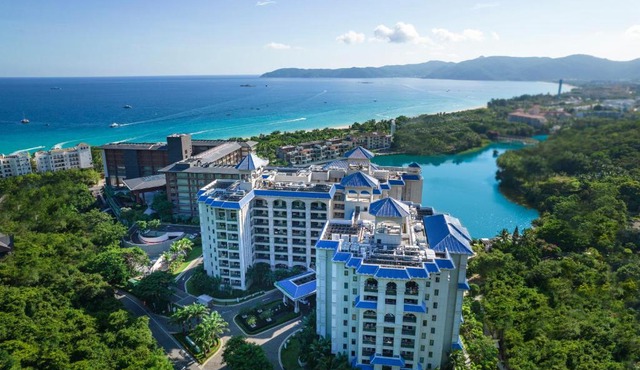 Holiday Inn & Suites Sanya Yalong Bay