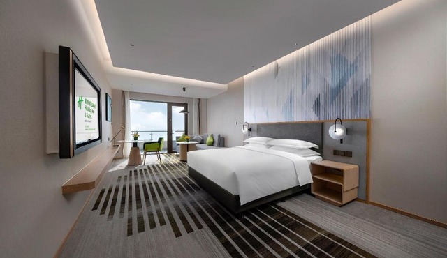 Holiday Inn & Suites Wuhan International Expo, an IHG Hotel