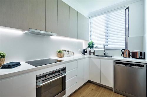 HolidayRento 2BR Bondi Beach with Air Con & Pool