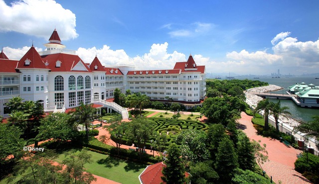 Hong Kong Disneyland Hotel