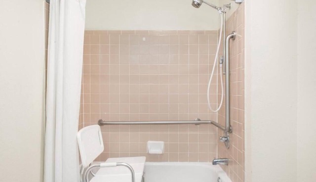 Hotel Express in Anniston