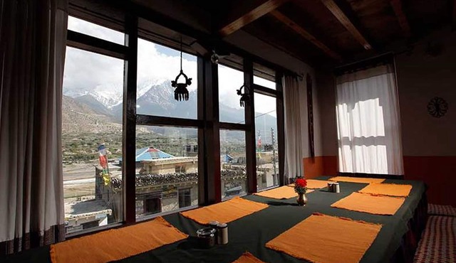 Hotel Om's Home