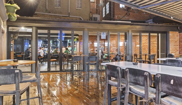 Hotel Queanbeyan Canberra