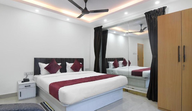 Hotel Royal City Palace