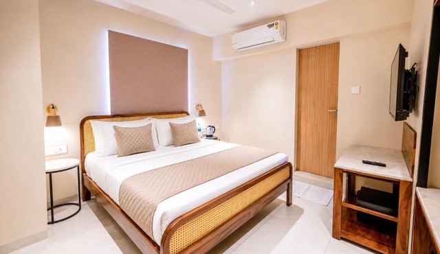 Hotel Shivalik Elite