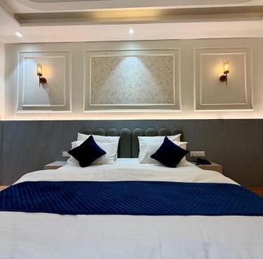 Hotel The 61