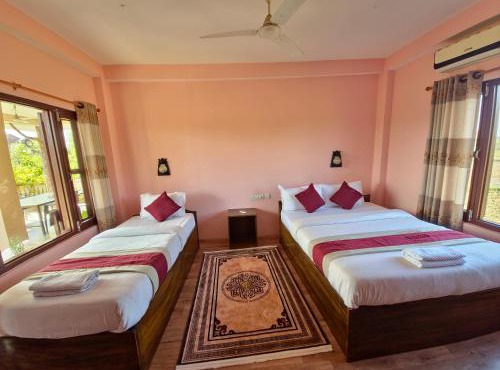 Hotel Tree Tops- A Serene Friendly Hotel in Sauraha