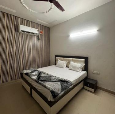 Hotel Triple A