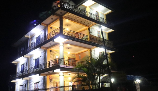 Hotel Young's Stupa
