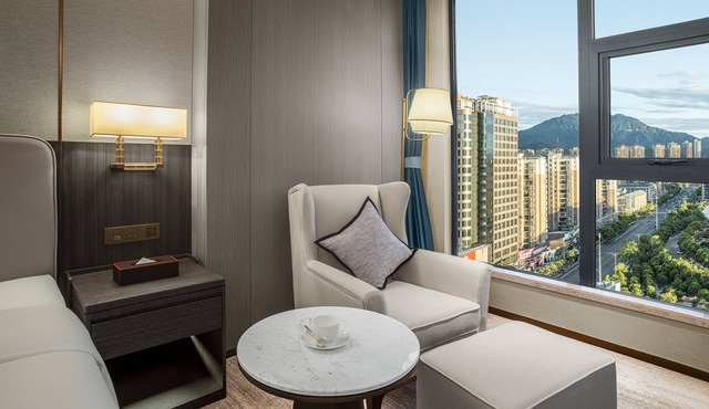 Hua Tai Phoenix Hotel