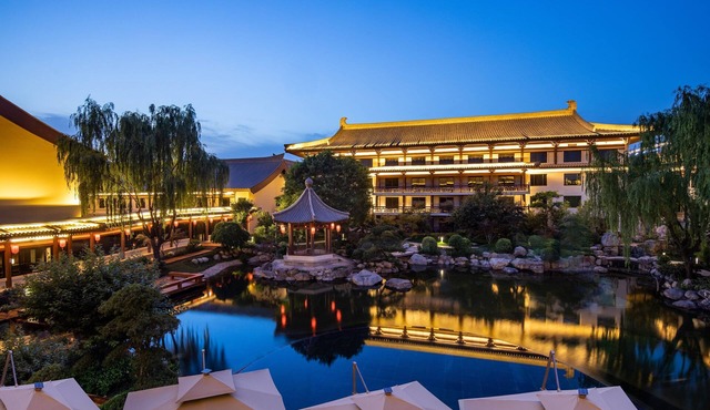 HUALUXE Hotels and Resorts Xi'an Tanghua, an IHG hotel