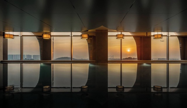 HUALUXE Shenzhen Bao'an by IHG