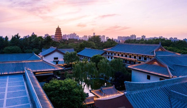 HUALUXE Xi'an Tanghua by IHG