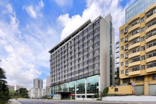 Huanman Hotel Shenzhen Buji Shiyaling Metro Station Branch