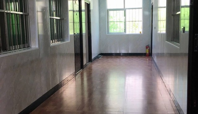 Huayang Guesthouse