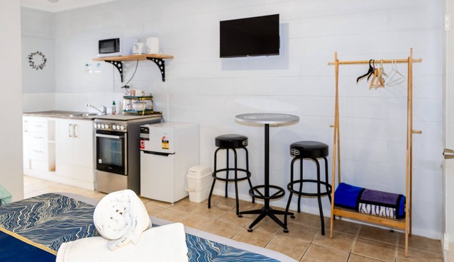 Innisfail Riverfront Motel