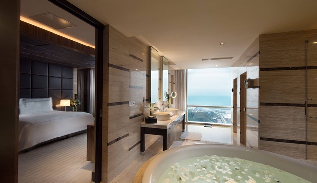 InterContinental Qingdao by IHG