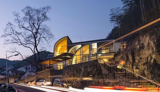 Interesting Country Art House