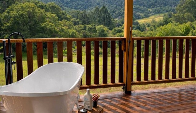 Ironbark Luxury Cottage & Highland Cows