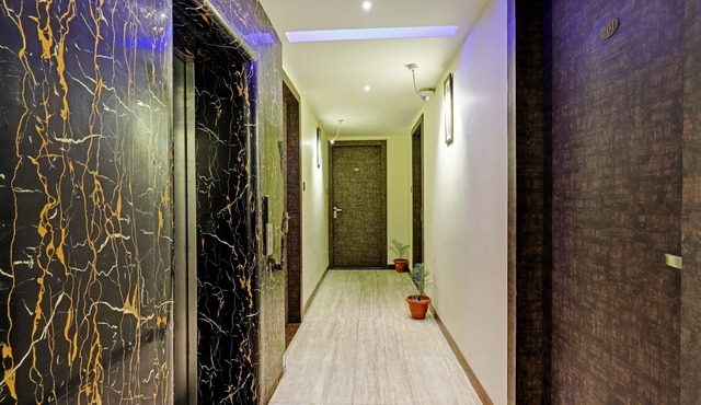 Itsy Hotels Ransu Residency