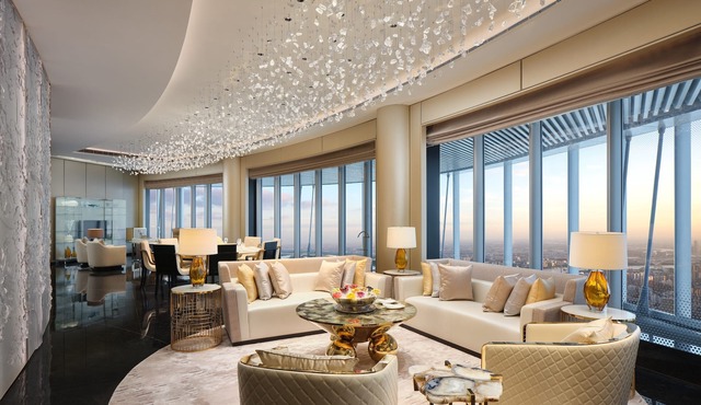 J Hotel, Shanghai Tower