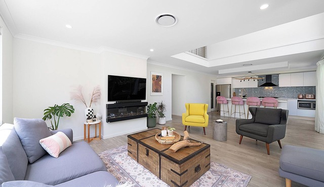 Jam Home | Luxury in Lane Cove Massive 4BR Home