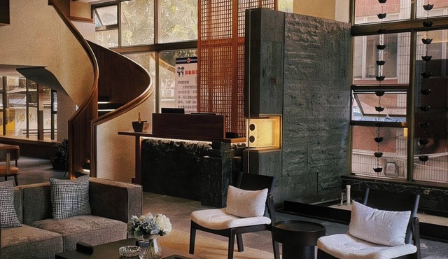 James Joyce Coffetel Tianhebei