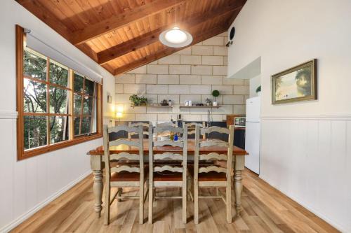 Jamieson Cottages - All Four Cottages - Sleeps 16